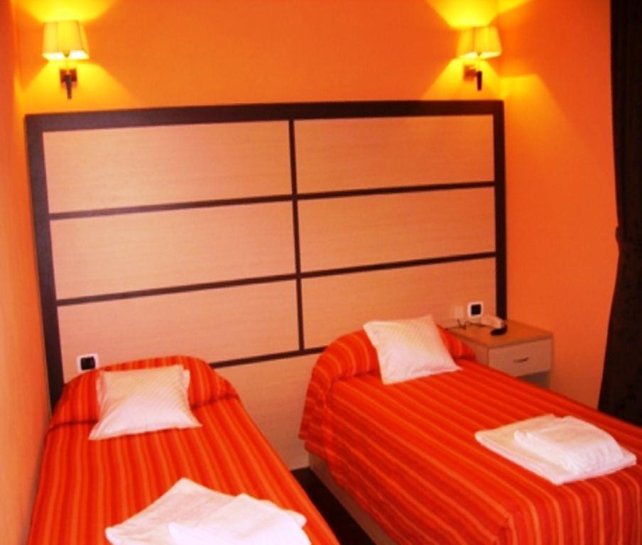 Hotel La Solitaria Carlazzo Zimmer foto