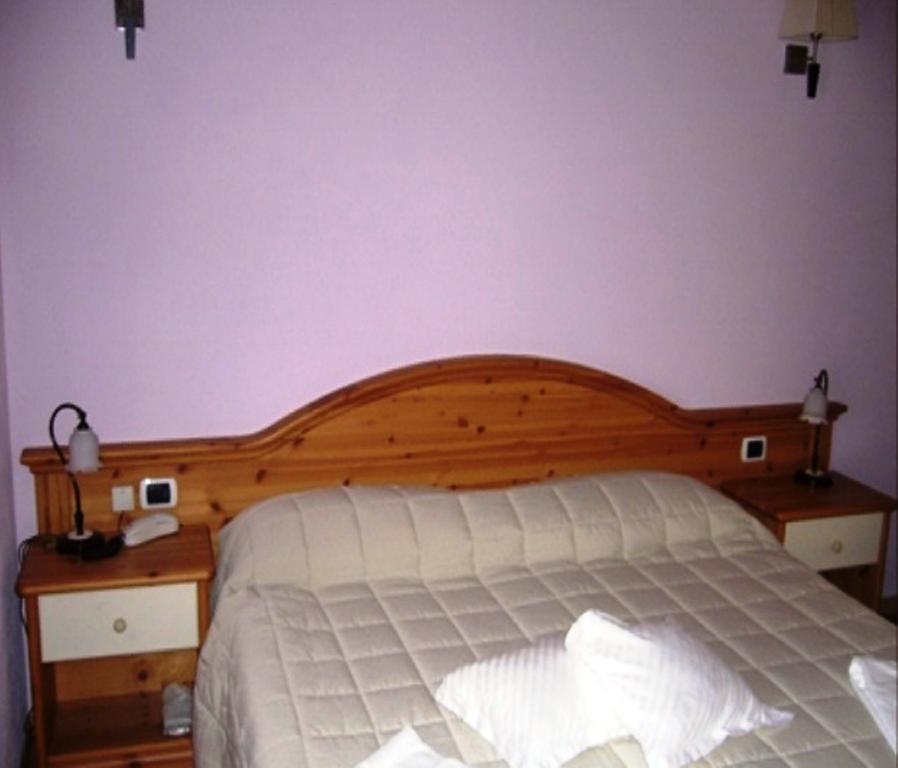 Hotel La Solitaria Carlazzo Zimmer foto