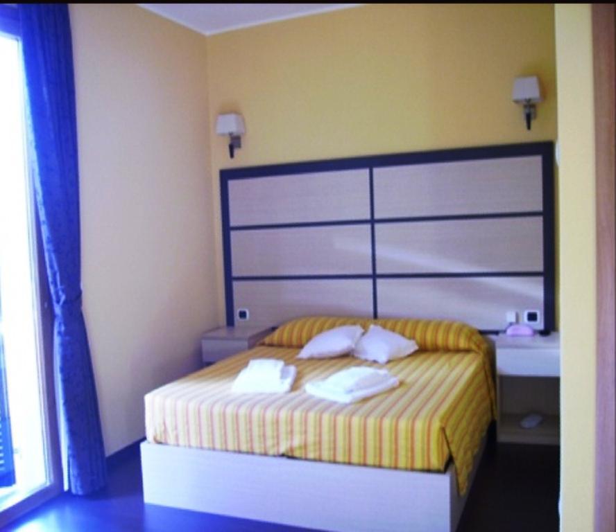 Hotel La Solitaria Carlazzo Zimmer foto